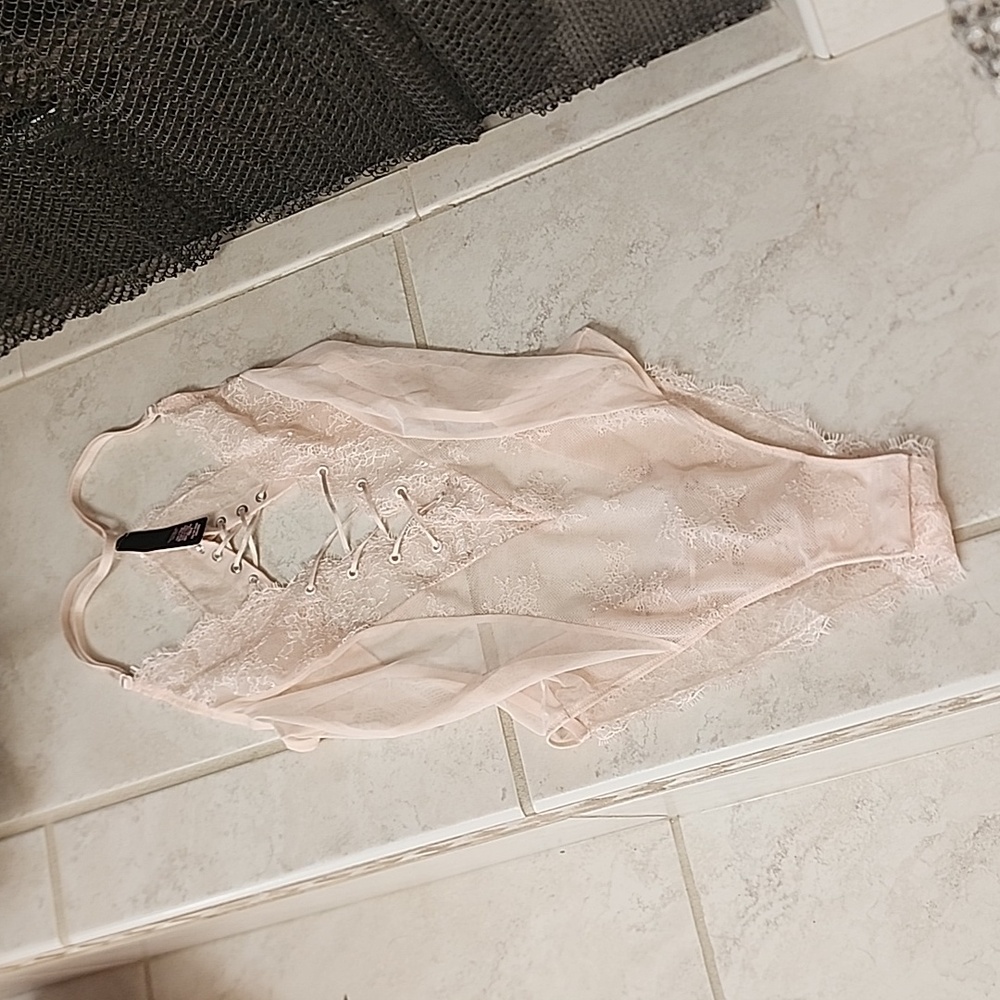 🩷 VICTORIA'S SECRET Pink LACE-UP MESH/LACE CUT-OUT BACK TEDDY 🩷